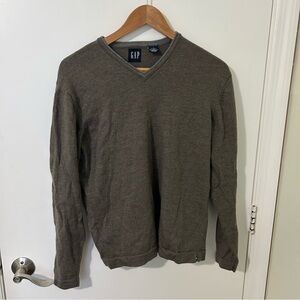 GAP Men's Taupe Brown Gray V-Neck Long Sleeve Wool Sweater Size Small